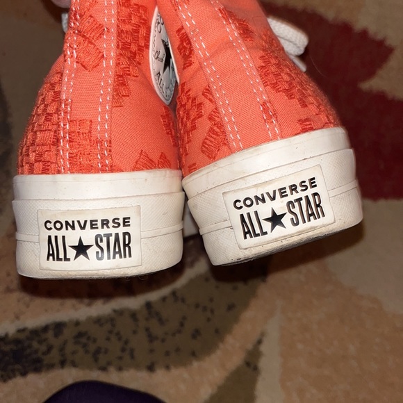 Platform Converse Sneakers - Picture 4 of 6